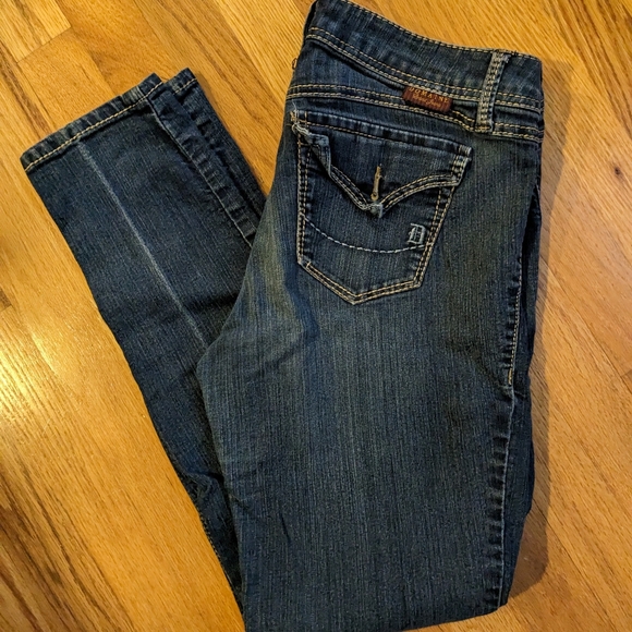 Jeans - Picture 2 of 2
